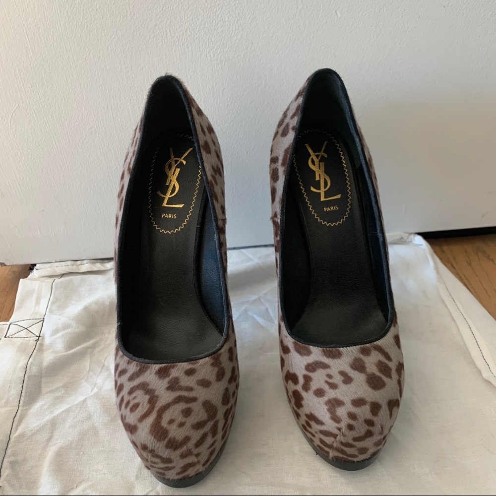 YSL LEOPARD PRINT PUMP HEEL⭐️